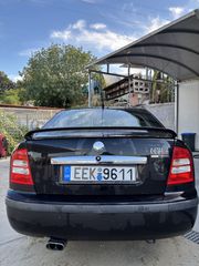 Skoda Octavia 2005-thumb-2