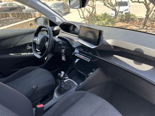 Peugeot 208 2025 1.2 Puretech 100 Style-thumb-9