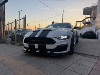 Ford Mustang 2020-thumb-2