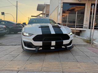 Ford Mustang 2020-thumb-3