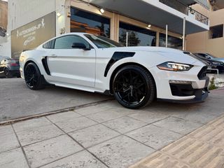 Ford Mustang 2020-thumb-4