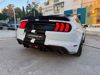 Ford Mustang 2020-thumb-8
