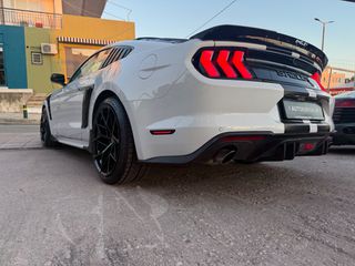 Ford Mustang 2020-thumb-15
