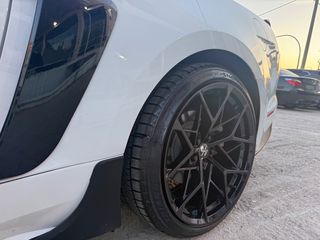 Ford Mustang 2020-thumb-16