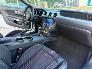 Ford Mustang 2020-thumb-21