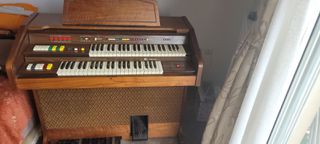 Monophonic Synthesizers 750 carousel-thumb-2