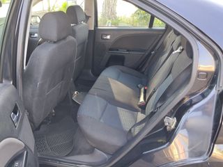 Ford Mondeo 2007-thumb-9
