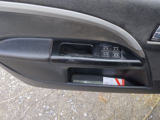 Ford Mondeo 2007-thumb-12