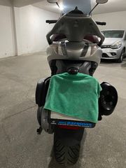 Piaggio Beverly 350 2015-thumb-10