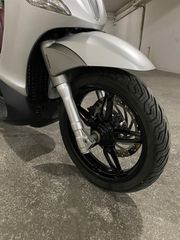 Piaggio Beverly 350 2015-thumb-15