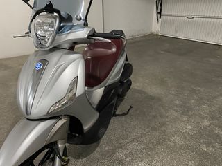 Piaggio Beverly 350 2015-thumb-19