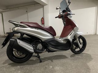 Piaggio Beverly 350 2015-thumb-22