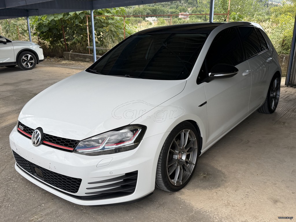 Volkswagen Golf 2015 DSG/ GTI Look