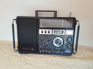 Grundig Satellite 1400 Professional.-thumb-8