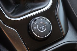 Volkswagen T-Roc 2019 2.0L R-LINE 4X4 - 1o ΧΕΡΙ - ''XDRIVE''-thumb-72