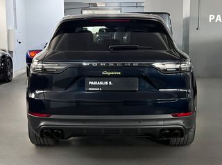 Porsche Cayenne 2022 E-Hybrid Platinum Edition Approved-thumb-1