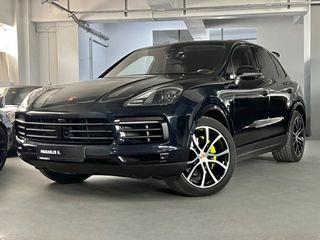 Porsche Cayenne 2022 E-Hybrid Platinum Edition Approved-thumb-3