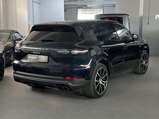 Porsche Cayenne 2022 E-Hybrid Platinum Edition Approved-thumb-8