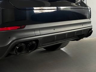 Porsche Cayenne 2022 E-Hybrid Platinum Edition Approved-thumb-11