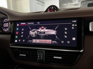 Porsche Cayenne 2022 E-Hybrid Platinum Edition Approved-thumb-32