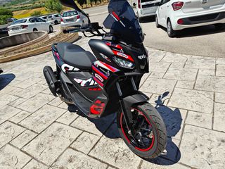 Aprilia SR GT 200 2026 REPLICA E5-thumb-4