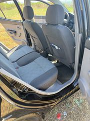 Kia Picanto 2006-thumb-47