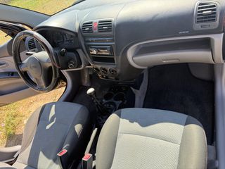 Kia Picanto 2006-thumb-21