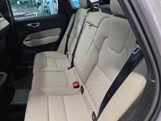 Volvo XC 60 2025 PLUS BRIGHT-thumb-19