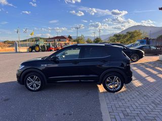 Volkswagen T-Cross 2021 R Line-thumb-1