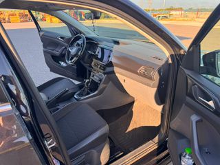 Volkswagen T-Cross 2021 R Line-thumb-10