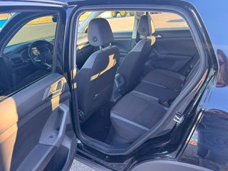 Volkswagen T-Cross 2021 R Line-thumb-13