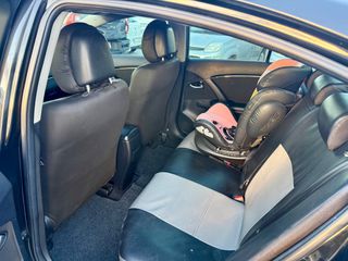 Toyota Avensis 2009-thumb-11