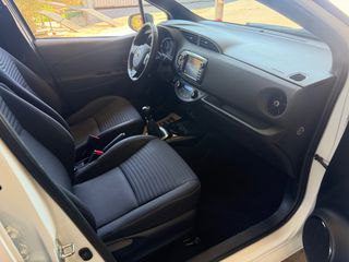 Toyota Yaris 2018 1.5c.c 111 hp Selection Navi 6M/T-thumb-25