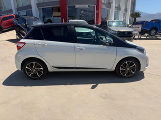 Toyota Yaris 2018 1.5c.c 111 hp Selection Navi 6M/T-thumb-7