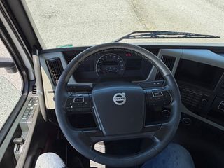 Καρότσα Κουρτίνα Volvo 2015 FM 330 4x2 euro 6-thumb-40