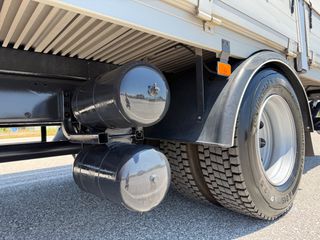 Καρότσα Κουρτίνα Volvo 2015 FM 330 4x2 euro 6-thumb-21