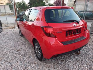 Toyota Yaris 2016-thumb-8