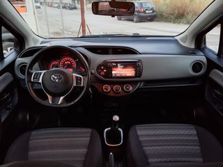 Toyota Yaris 2016-thumb-11