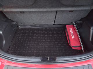 Toyota Yaris 2016-thumb-25