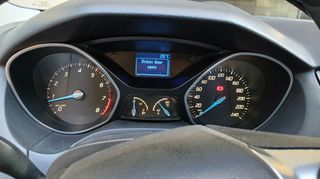 Ford Focus 2013-thumb-12