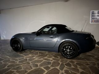 Mazda MX-5 2021-thumb-4