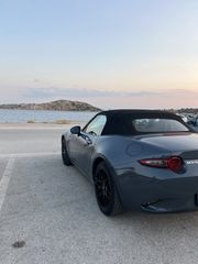 Mazda MX-5 2021-thumb-5