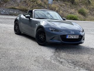 Mazda MX-5 2021-thumb-7