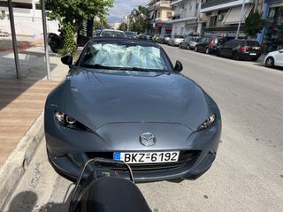 Mazda MX-5 2021-thumb-9