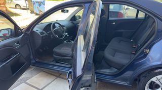 Ford Mondeo 2004-thumb-69