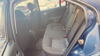 Ford Mondeo 2004-thumb-39