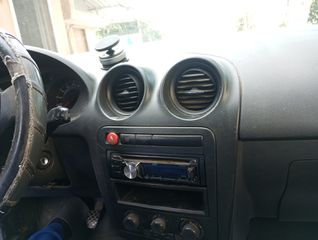 Seat Ibiza 2002-thumb-6