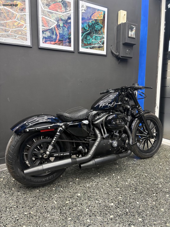 Harley Davidson XL 883 N Sportster IRON 2010