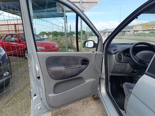 Renault Scenic 2000-thumb-7