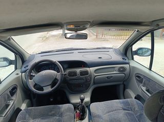 Renault Scenic 2000-thumb-8